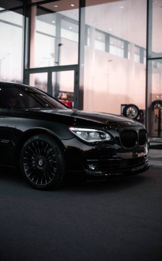 BMW ALPINA B7 BITURBO