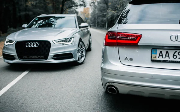 Audi Och Audi Allroad Quattro — Stockfoto