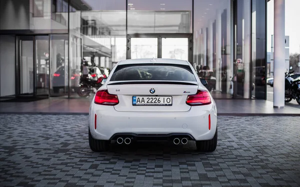 Gece şehrinde BMW M2