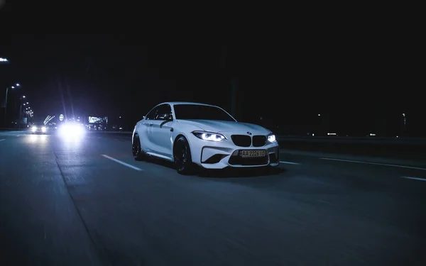 도시에 Bmw — 스톡 사진