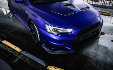 Kyiv, Ukrayna - 12.06.2021: Mitsubishi Lancer X - VARIS VOLTEX