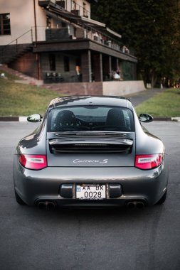 Kyiv, Ukrayna - 12.06.2021: Porsche 911 Carrera S 997