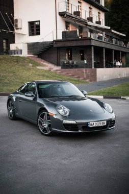 Kyiv, Ukrayna - 12.06.2021: Porsche 911 Carrera S 997