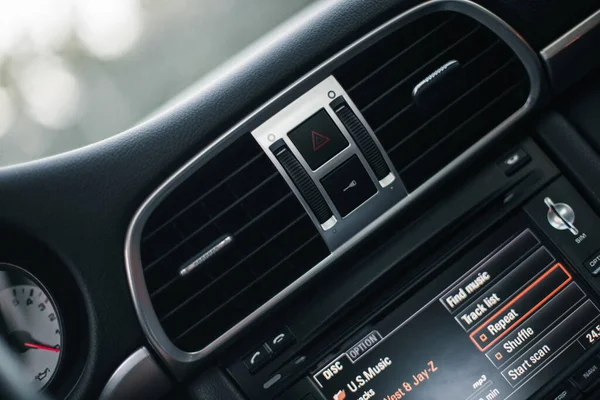 Kyiv, Ukrayna - 12.06.2021: Porsche 911 Carrera S 997