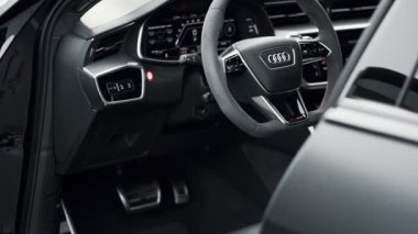 Kyiv, Ukrayna - 17.05.2020: Audi RS6 C8 İç İşleri