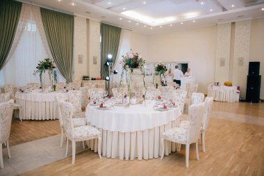 Tatilin düğün nitelikleri