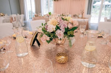 Tatilin düğün nitelikleri