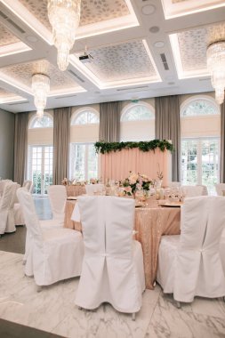 Tatilin düğün nitelikleri