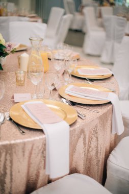 Tatilin düğün nitelikleri