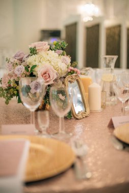 Tatilin düğün nitelikleri