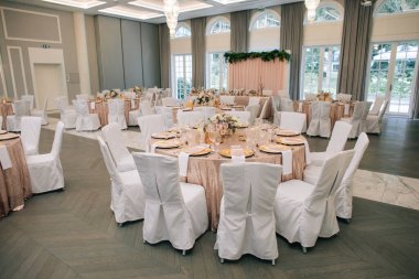 Tatilin düğün nitelikleri