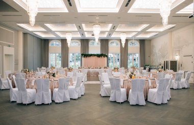 Tatilin düğün nitelikleri