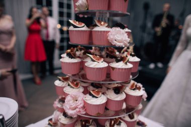 Tatilin düğün nitelikleri