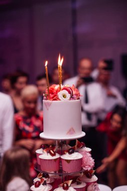 Tatilin düğün nitelikleri