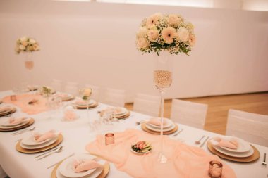 Tatilin düğün nitelikleri