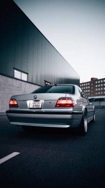 Kyiv, Ukrayna - 18.04.2020: BMW 7-Serisi E38