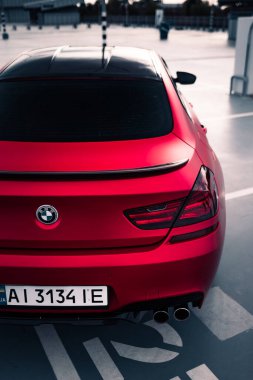 Kyiv, Ukrayna - 18.04.2020: BMW M6
