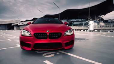 Kyiv, Ukrayna - 18.04.2020: BMW M6