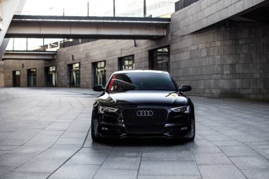 Kyiv, Ukrayna - 11,06.2021: Audi S5