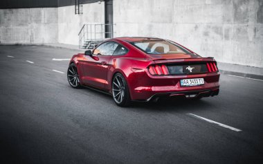 Kyiv, Ukrayna - 11,06.2021: Ford Mustang