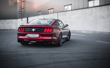 Kyiv, Ukrayna - 11,06.2021: Ford Mustang