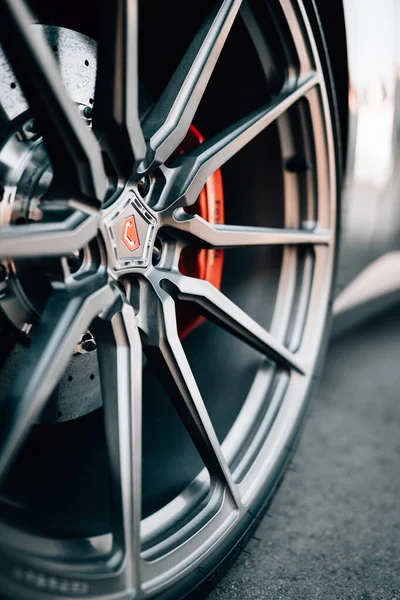 Kyiv, Ukrayna - 20.12.2020: Ferrari GTC 4 Lusso