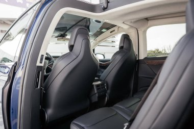 Kyiv, Ukrayna - 20.12.2020: Tesla Model X