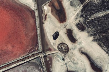 Kyiv, Ukrayna - 20.12.2020: Range Rover Defender