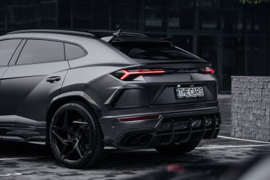Kyiv, Ukrayna - 08.13.2021: Lamborghini URUS