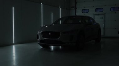 Kyiv, Ukrayna - 23.09.2022: Jaguar I-Pace