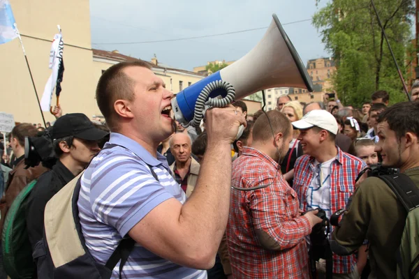 El líder de la oposición rusa Nikolai Laskin, sobre acciones de la oposición rusa para elecciones justas, 6 de mayo de 2012, Moscú, Rusia — Foto de Stock