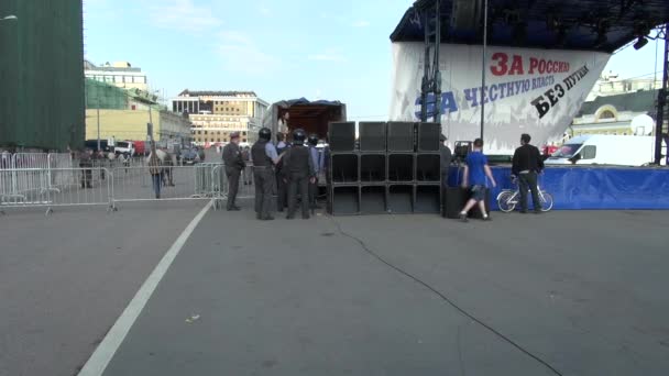 Polisen arresterade alexei navalny, bolotnaya square — Stockvideo