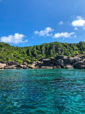Tayland, Similan Adaları 'ndaki Güneydoğu Asya' nın güzel deniz ve plajı