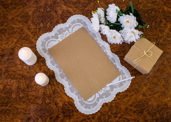 İnternet afişi, tebrik kartı, bayram için indirimlerin duyurulması ve herhangi başka bir konu olarak kullanılabilir.