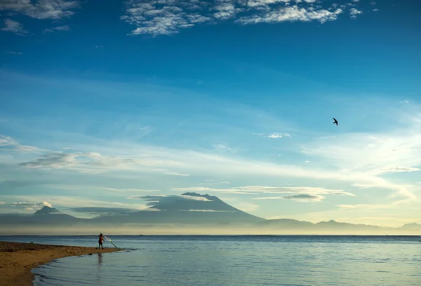 Fisherman by the beach in Bali — Stock Photo, Image