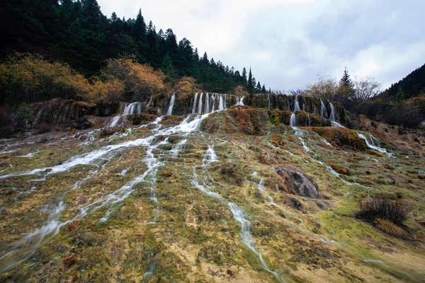 Водоспад в jiuzhaigou Національний парк — стокове фото