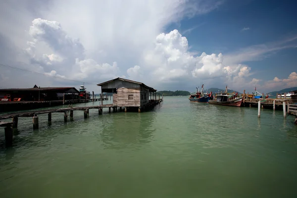 Barcos de pesca comerciais no par — Fotografia de Stock