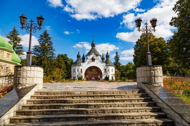 Berestechko Ulusal Tarih Anıtı Savaş Alanı. Kazak Mezarları 'ndaki George Manastırı. Ukrayna 'nın Plyasheva köyü. Turist eğlencesi