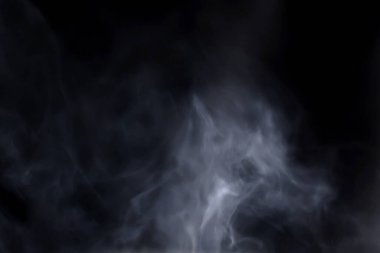 Kara arka planda duman yükseliyor..