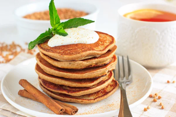 Buckwheat pancakes with banana — Stock Photo, Image