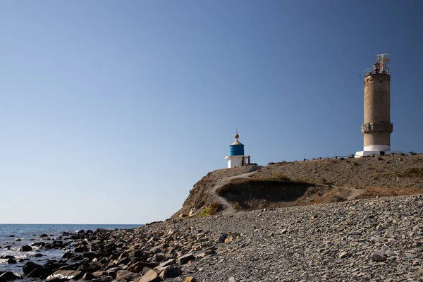 Karadeniz Kıyısındaki Utrish Adasında Bulunan Deniz Feneri Bolşoy Utriş Köyü — Stok fotoğraf