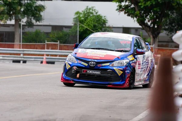 Chiangmai November 2021 Toyota Racing Autó Pályán Közúti Nagy Sebességgel — Stock Fotó
