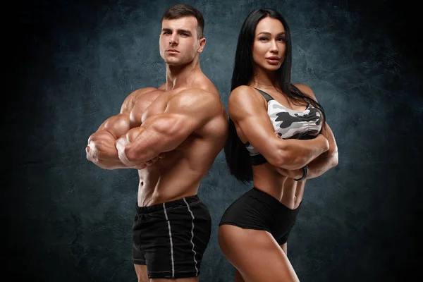 Casal Desportivo Mostrar Músculos Homem Mulher Musculosos — Fotografia de Stock
