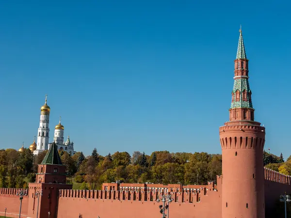 Vue Sur Mur Kremlin Avec Des Tours Forêt Automne Contre — Photo