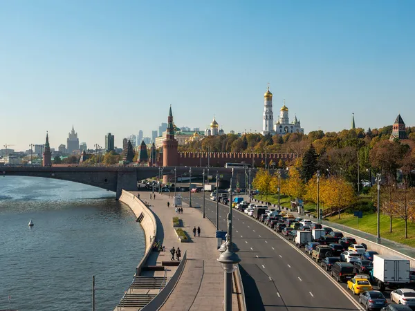 Moskau Russland Oktober 2021 Saryadye Park Schwimmende Brücke Blick Auf — Stockfoto