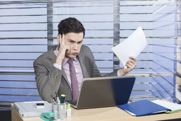 Gefrustreerd zakenman — Stockfoto