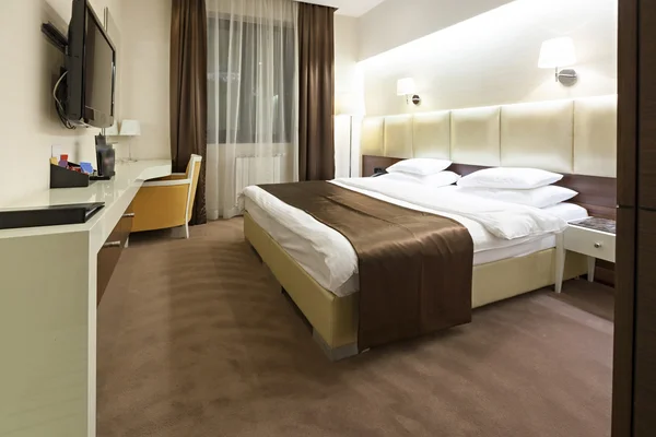 Interior of a double bed hotel room — Stock Photo, Image