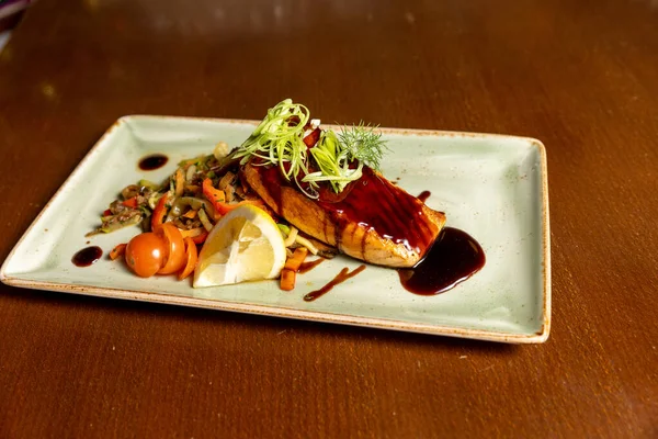 Smoked Salmon Served Vegetables Soy Sauce — Stock Photo, Image