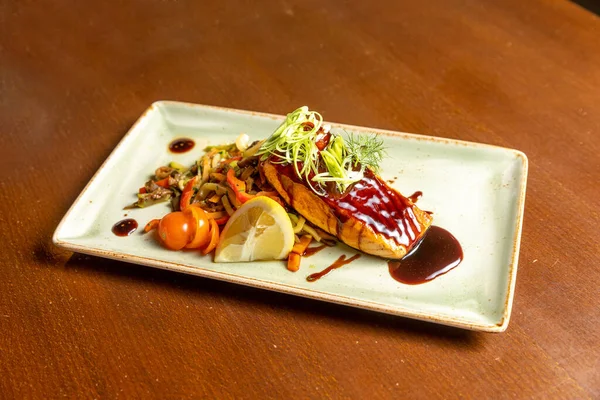 Smoked Salmon Served Vegetables Soy Sauce — Stock Photo, Image