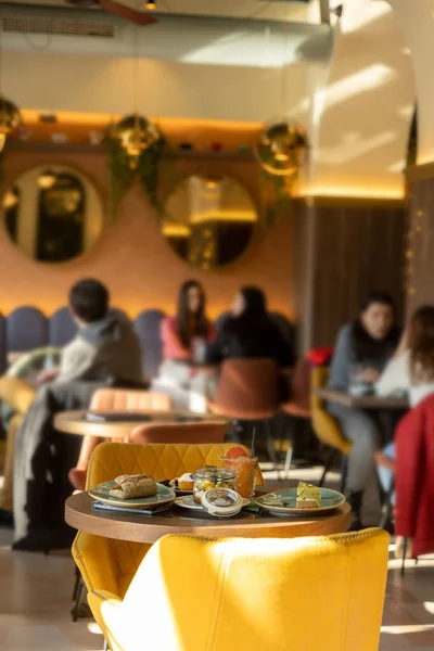 Restaurant Innenraum Verschwommener Hintergrund Selektiver Fokus — Stockfoto